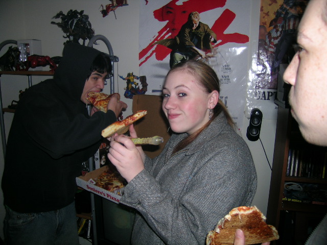 frog, sarah and mike explain how pipes n pizza are a perfect combo.