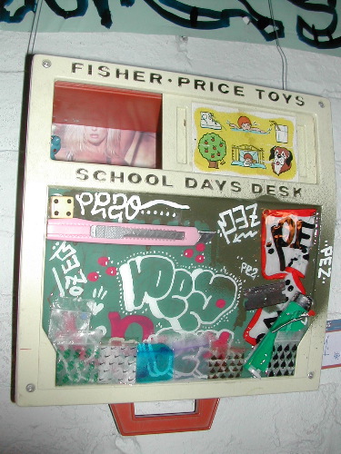Holy shit! I remember these things! I used to have one! ... OK, maybe before it was artified by... uhm... Pez. :D